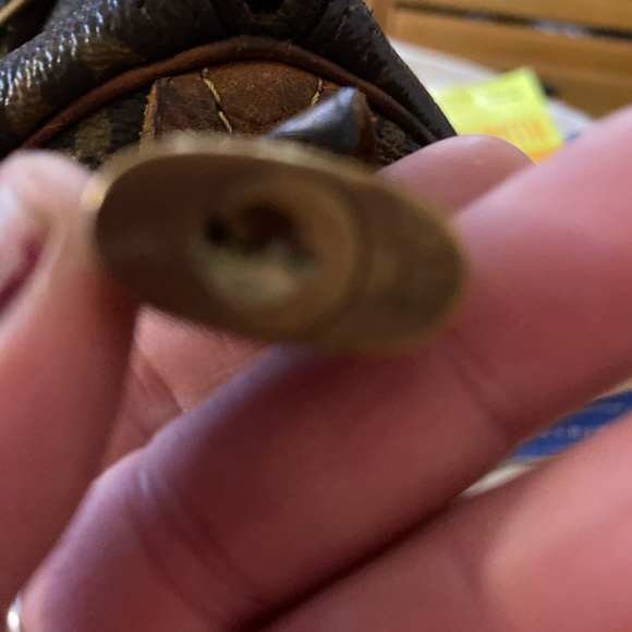 Authentic Louis Vuitton 3/1996 Speedy bag w original lock - Picture 9 of 16